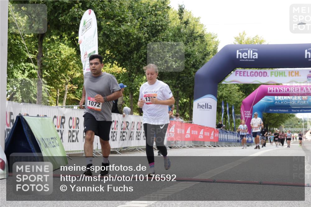 06.09.2026 - CURREX Alsterlauf Yannick Fuchs http://msf.ph/oto/10176592 06.09.2026 12:02:22 Ziel 1072, 1320, 1337 meine-sportfotos.de