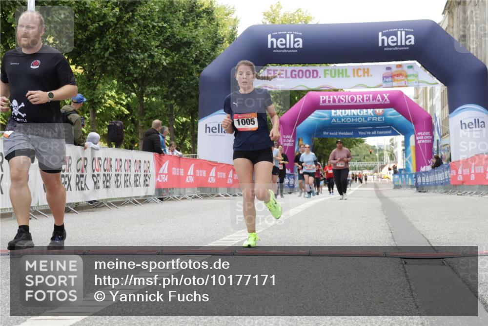 06.09.2026 - CURREX Alsterlauf Yannick Fuchs http://msf.ph/oto/10177171 06.09.2026 12:02:41 Ziel 1005, 1017, 1019, 8267 meine-sportfotos.de