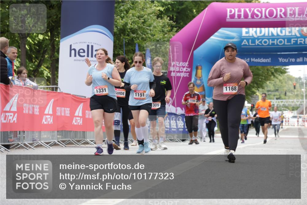 06.09.2026 - CURREX Alsterlauf Yannick Fuchs http://msf.ph/oto/10177323 06.09.2026 12:02:46 Ziel 1005, 8267 meine-sportfotos.de