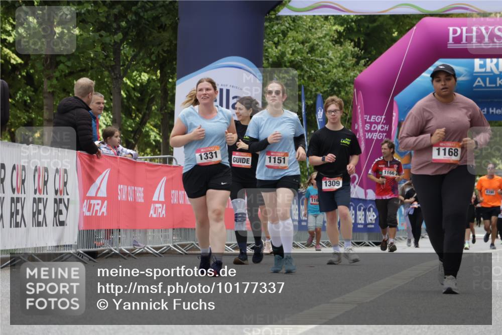 06.09.2026 - CURREX Alsterlauf Yannick Fuchs http://msf.ph/oto/10177337 06.09.2026 12:02:48 Ziel 1005, 1168, 8267 meine-sportfotos.de