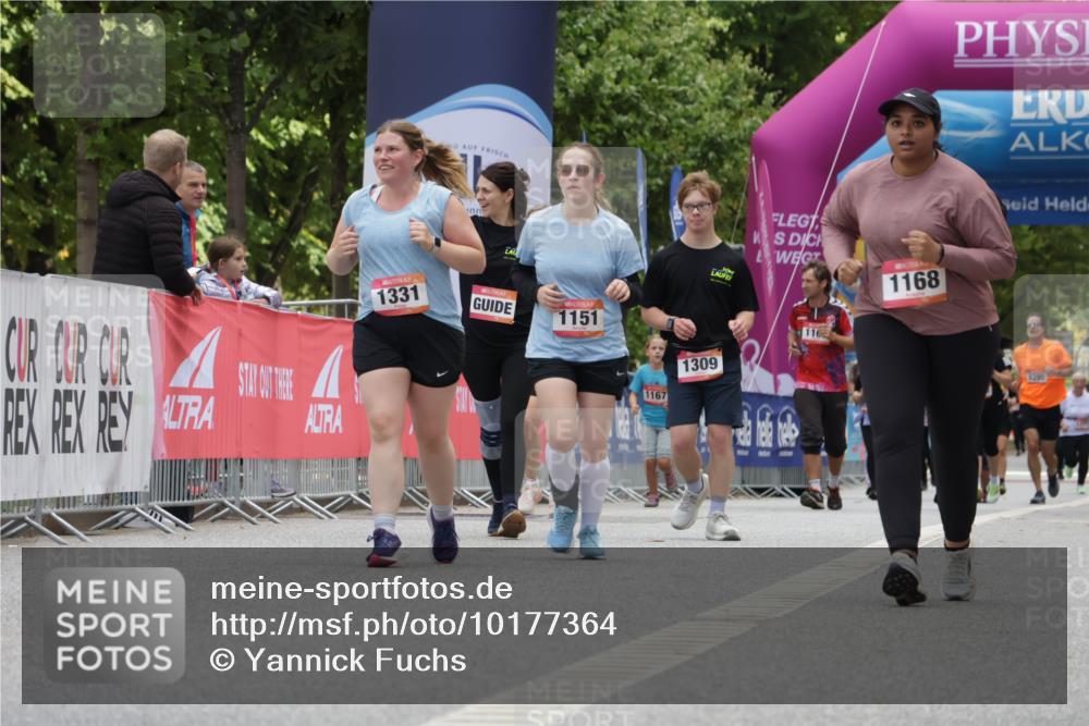 06.09.2026 - CURREX Alsterlauf Yannick Fuchs http://msf.ph/oto/10177364 06.09.2026 12:02:48 Ziel 1005, 1168, 8267 meine-sportfotos.de