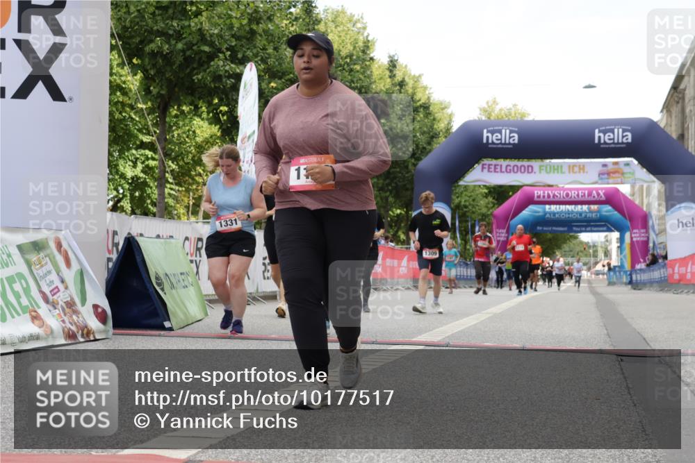 06.09.2026 - CURREX Alsterlauf Yannick Fuchs http://msf.ph/oto/10177517 06.09.2026 12:02:54 Ziel 1144, 1151, 1168, 1309, 1331 meine-sportfotos.de