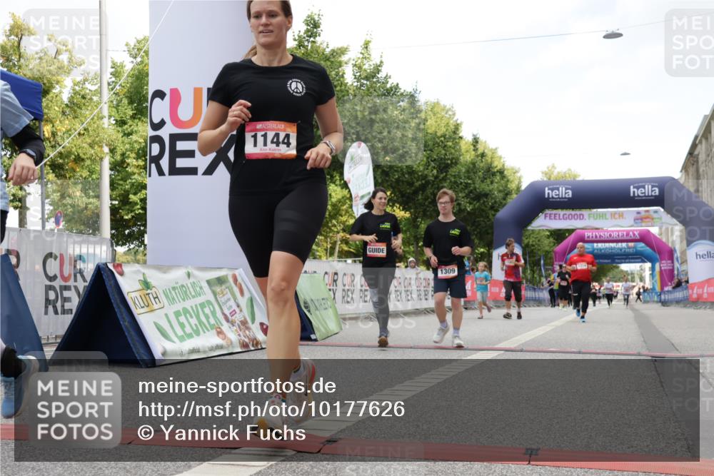 06.09.2026 - CURREX Alsterlauf Yannick Fuchs http://msf.ph/oto/10177626 06.09.2026 12:02:58 Ziel 1144, 1151, 1166, 1167, 1168, 1214, 1309, 1331 meine-sportfotos.de