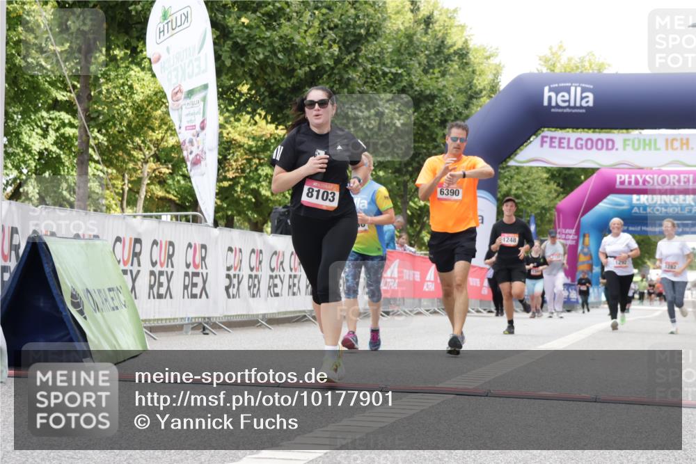 06.09.2026 - CURREX Alsterlauf Yannick Fuchs http://msf.ph/oto/10177901 06.09.2026 12:03:06 Ziel 1166, 1167, 1214, 1248, 1336, 6390, 8103 meine-sportfotos.de