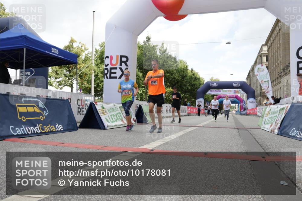 06.09.2026 - CURREX Alsterlauf Yannick Fuchs http://msf.ph/oto/10178081 06.09.2026 12:03:10 Ziel 1166, 1167, 1248, 1282, 1292, 1336, 6390, 8103 meine-sportfotos.de