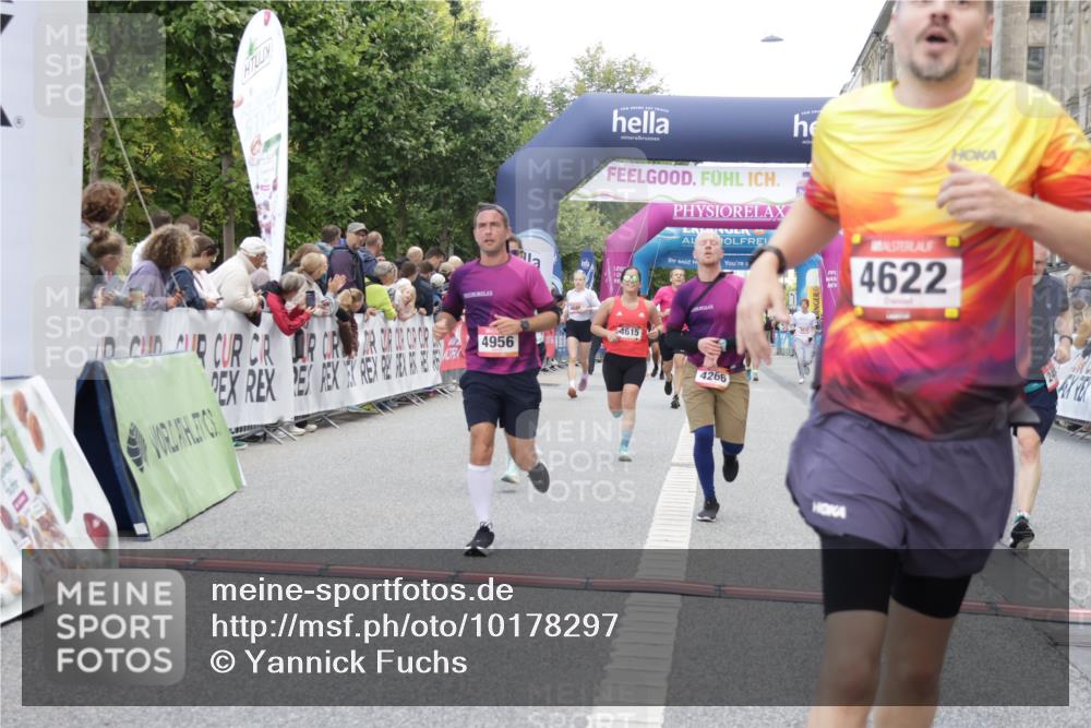 06.09.2026 - CURREX Alsterlauf Yannick Fuchs http://msf.ph/oto/10178297 06.09.2026 09:55:10 Ziel 2184, 2348, 2499, 2502, 4266, 4615, 4622, 4765, 4956, 5721, 6216 meine-sportfotos.de