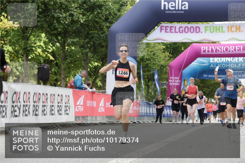 06.09.2026 - CURREX Alsterlauf Yannick Fuchs http://msf.ph/oto/10179374 06.09.2026 12:04:02 Ziel 1142, 1246 meine-sportfotos.de
