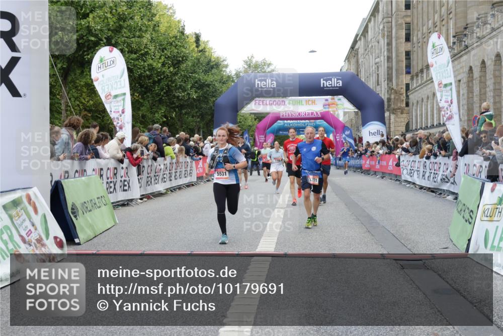 06.09.2026 - CURREX Alsterlauf Yannick Fuchs http://msf.ph/oto/10179691 06.09.2026 09:55:30 Ziel 2232, 2308, 2854, 3126, 3271, 3484, 3550, 4688, 4949, 5314, 5531, 5720, 6293, 6367 meine-sportfotos.de