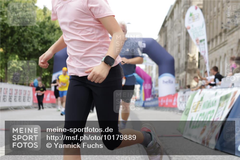 06.09.2026 - CURREX Alsterlauf Yannick Fuchs http://msf.ph/oto/10179889 06.09.2026 12:04:13 Ziel 1171, 1172, 1187, 1188, 1228, 1229 meine-sportfotos.de