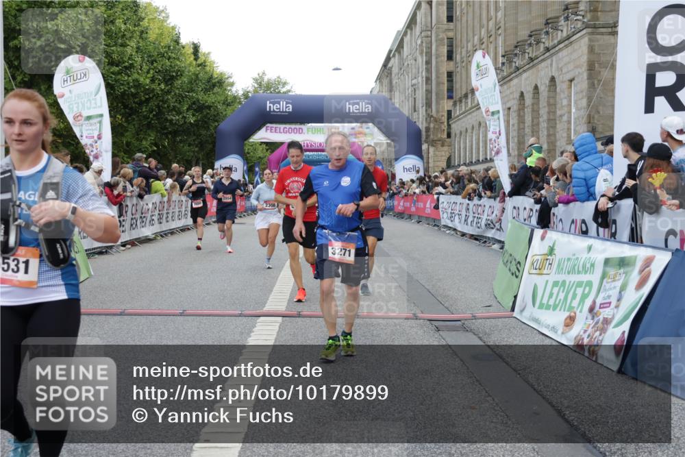 06.09.2026 - CURREX Alsterlauf Yannick Fuchs http://msf.ph/oto/10179899 06.09.2026 09:55:32 Ziel 2232, 2308, 2420, 2854, 2874, 3271, 3550, 4688, 4949, 5314, 5531, 5720, 6293, 6367 meine-sportfotos.de