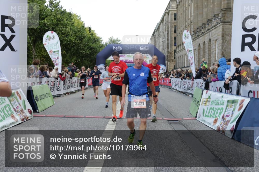 06.09.2026 - CURREX Alsterlauf Yannick Fuchs http://msf.ph/oto/10179964 06.09.2026 09:55:32 Ziel 2232, 2308, 2420, 2854, 2874, 3271, 3550, 4688, 4949, 5314, 5531, 5720, 6293, 6367 meine-sportfotos.de