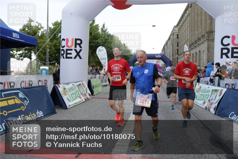 06.09.2026 - CURREX Alsterlauf Yannick Fuchs http://msf.ph/oto/10180075 06.09.2026 09:55:33 Ziel 2232, 2308, 2420, 2854, 2874, 3271, 3550, 4688, 4827, 4949, 5531, 5720, 6367 meine-sportfotos.de
