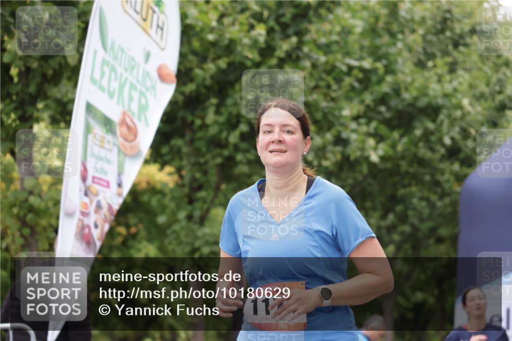 06.09.2026 - CURREX Alsterlauf Yannick Fuchs http://msf.ph/oto/10180629 06.09.2026 12:04:30 Ziel 1158, 1174, 1178, 1179, 1241 meine-sportfotos.de