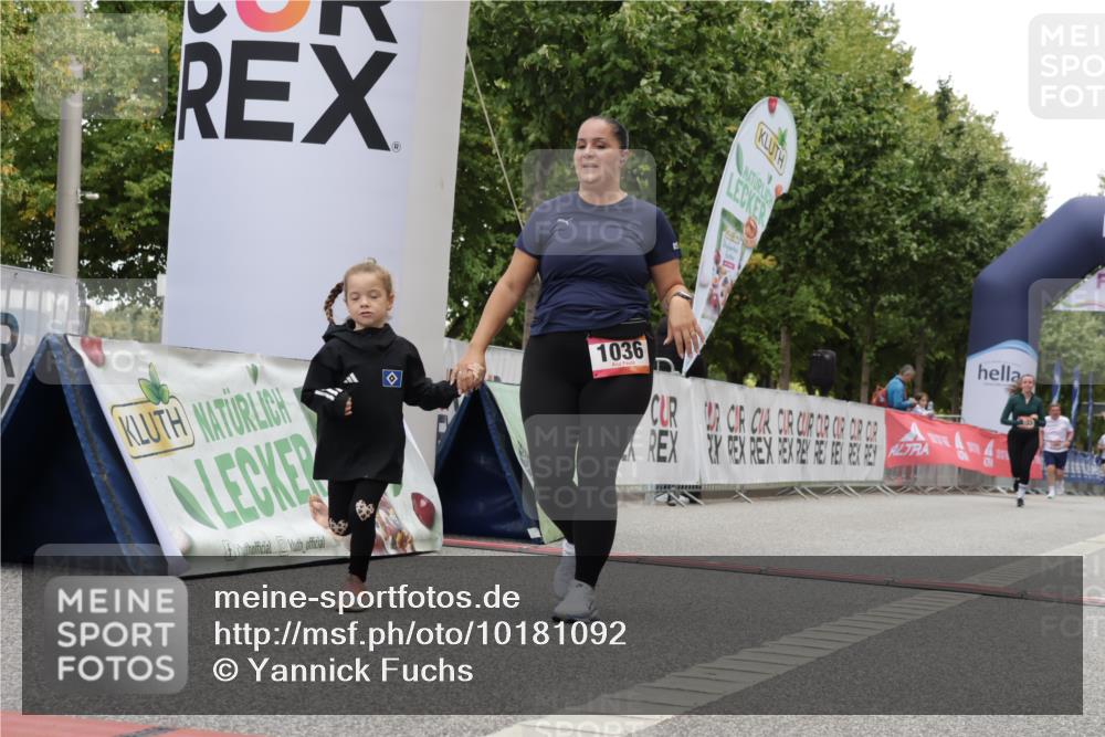 06.09.2026 - CURREX Alsterlauf Yannick Fuchs http://msf.ph/oto/10181092 06.09.2026 12:04:53 Ziel 1036, 1199 meine-sportfotos.de