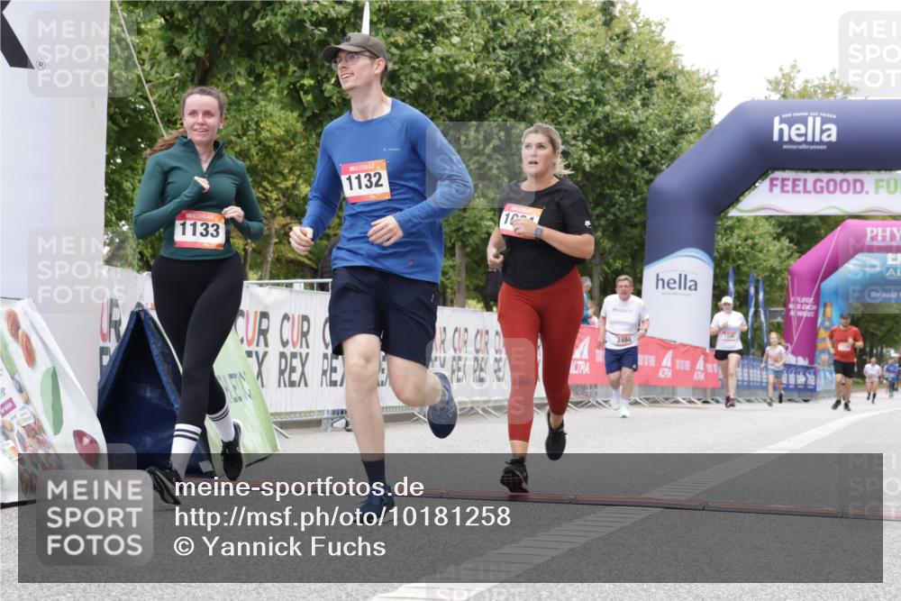 06.09.2026 - CURREX Alsterlauf Yannick Fuchs http://msf.ph/oto/10181258 06.09.2026 12:04:58 Ziel 1036, 1084 meine-sportfotos.de