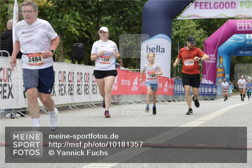 06.09.2026 - CURREX Alsterlauf Yannick Fuchs http://msf.ph/oto/10181357 06.09.2026 12:05:04 Ziel 1084, 1159, 1160, 1330, 2484 meine-sportfotos.de