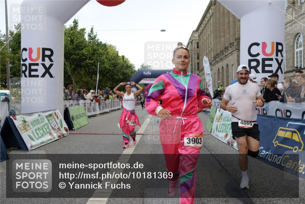 06.09.2026 - CURREX Alsterlauf Yannick Fuchs http://msf.ph/oto/10181369 06.09.2026 09:55:49 Ziel 2117, 2277, 2479, 3051, 3304, 3799, 3902, 3903, 4190, 4463, 4865, 4955, 4961, 5488, 6034, 6400, 8259 meine-sportfotos.de