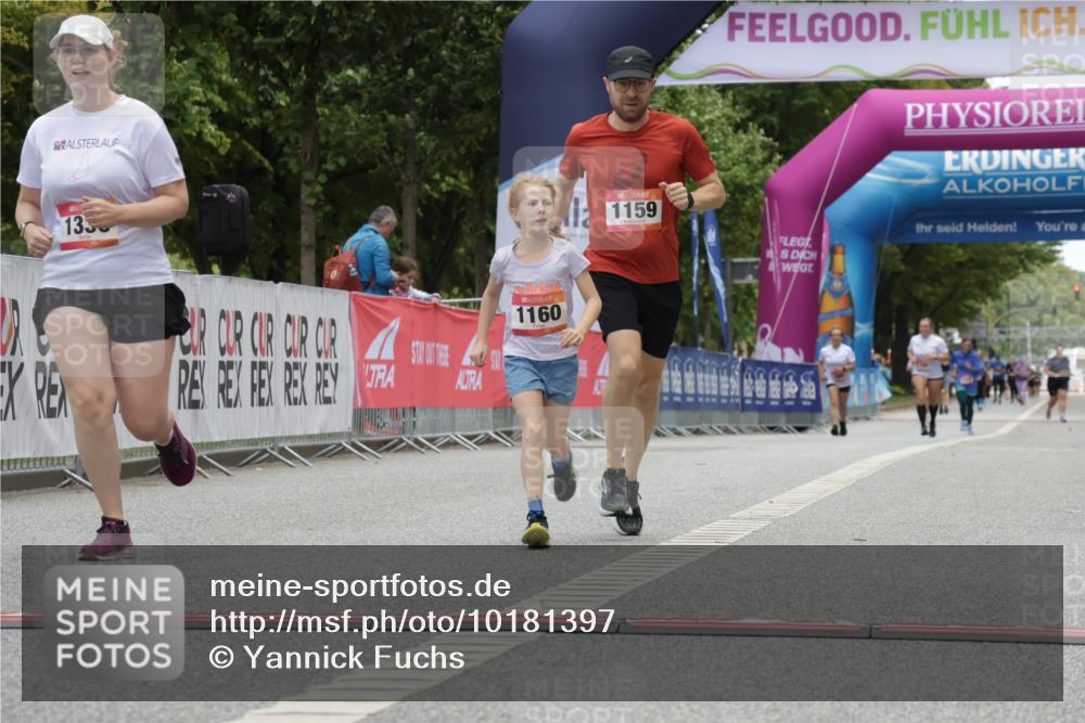 06.09.2026 - CURREX Alsterlauf Yannick Fuchs http://msf.ph/oto/10181397 06.09.2026 12:05:06 Ziel 1084, 1159, 1160, 1330, 2484 meine-sportfotos.de