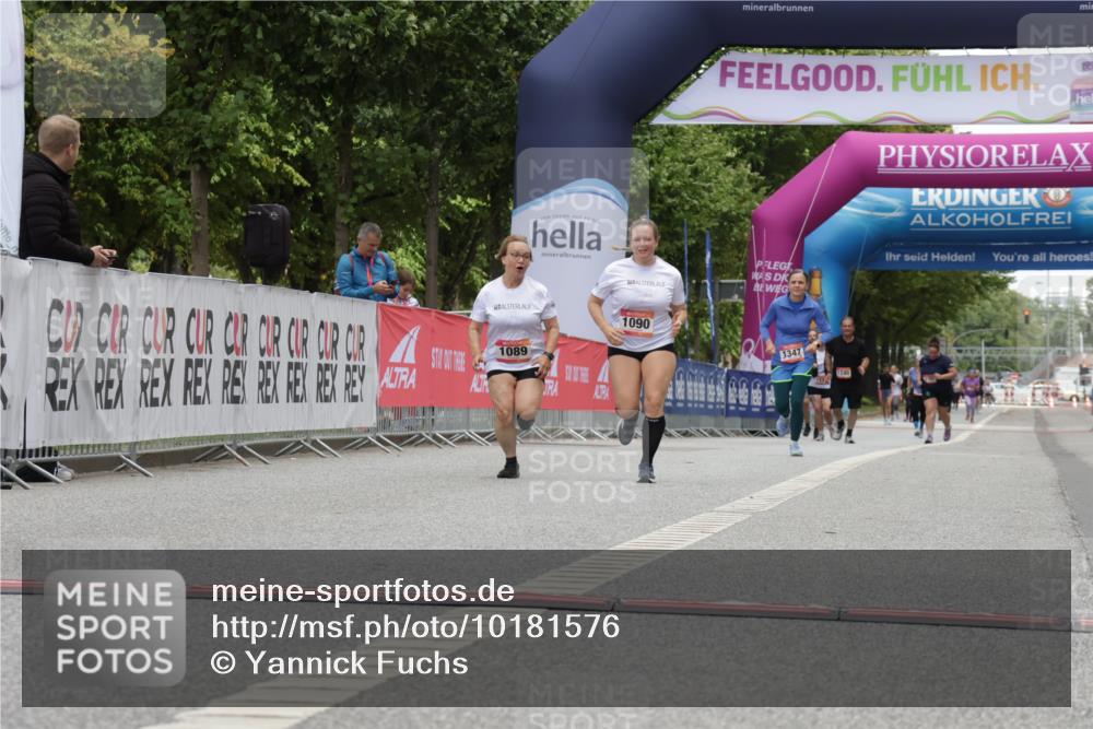 06.09.2026 - CURREX Alsterlauf Yannick Fuchs http://msf.ph/oto/10181576 06.09.2026 12:05:19 Ziel 1089, 1090 meine-sportfotos.de