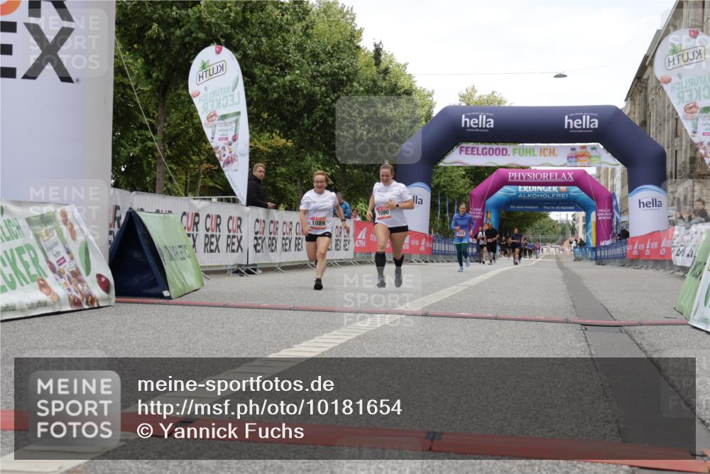 06.09.2026 - CURREX Alsterlauf Yannick Fuchs http://msf.ph/oto/10181654 06.09.2026 12:05:21 Ziel 1089, 1090, 1347 meine-sportfotos.de