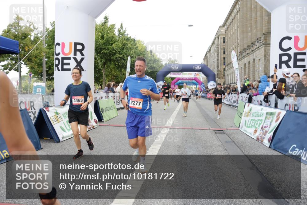 06.09.2026 - CURREX Alsterlauf Yannick Fuchs http://msf.ph/oto/10181722 06.09.2026 09:55:54 Ziel 2239, 2277, 3902, 3903, 4190, 4434, 4463, 4627, 4865, 4961, 5484, 5488, 6400, 8086, 8259 meine-sportfotos.de