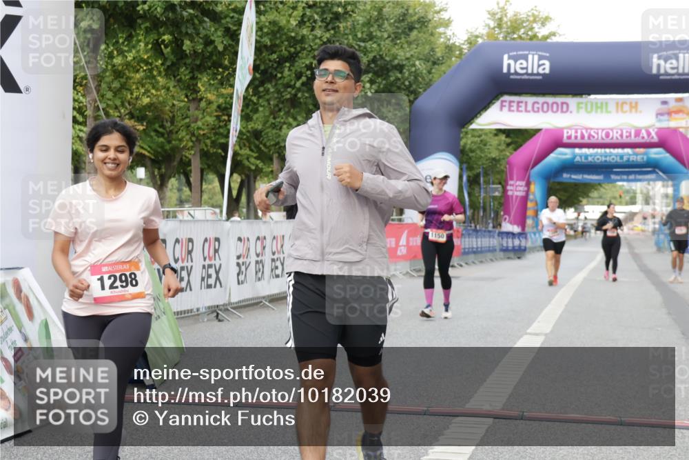 06.09.2026 - CURREX Alsterlauf Yannick Fuchs http://msf.ph/oto/10182039 06.09.2026 12:09:42 Ziel 1150, 1298, 1305 meine-sportfotos.de