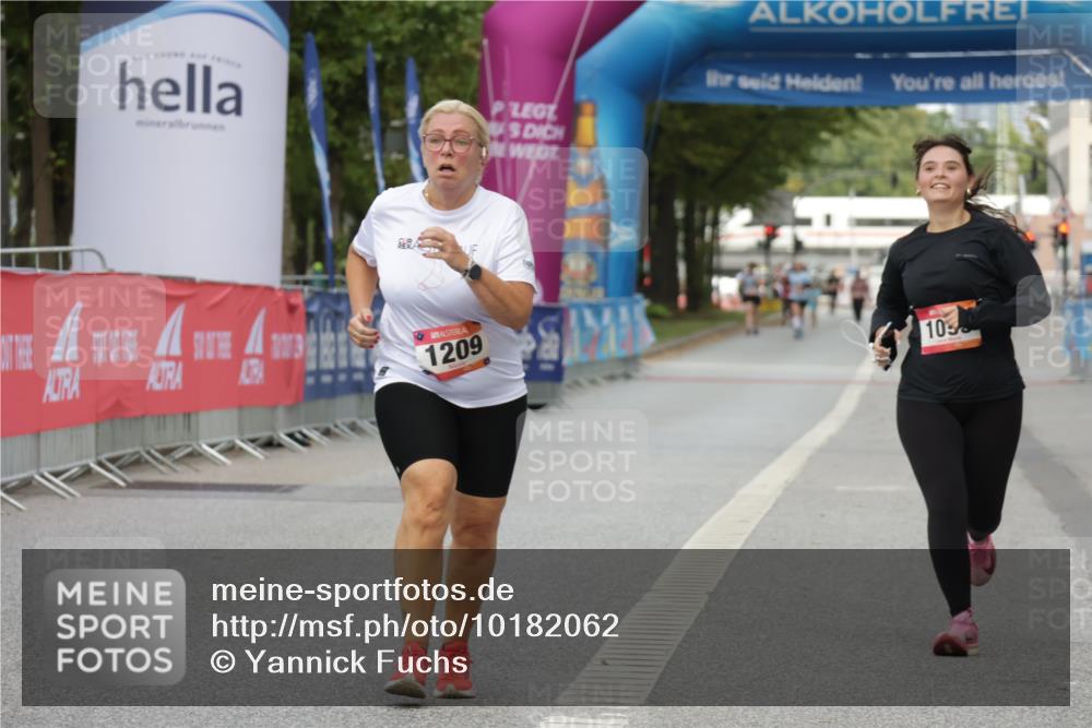 06.09.2026 - CURREX Alsterlauf Yannick Fuchs http://msf.ph/oto/10182062 06.09.2026 12:09:47 Ziel 1095, 1150, 1209, 1298, 1305 meine-sportfotos.de