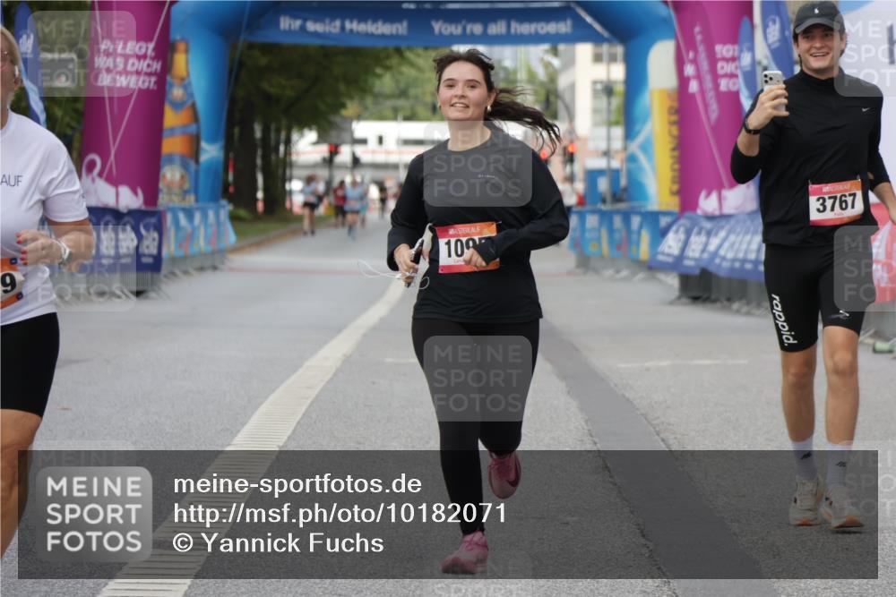 06.09.2026 - CURREX Alsterlauf Yannick Fuchs http://msf.ph/oto/10182071 06.09.2026 12:09:49 Ziel 1095, 1150, 1209 meine-sportfotos.de