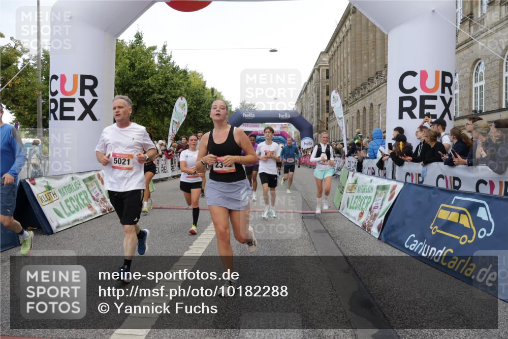 06.09.2026 - CURREX Alsterlauf Yannick Fuchs http://msf.ph/oto/10182288 06.09.2026 09:56:01 Ziel 2239, 2372, 2516, 2626, 2641, 2805, 3225, 3411, 3636, 3830, 4135, 4262, 4434, 4627, 5021, 5484, 6032, 6301, 6313, 8086, 8211, 8338 meine-sportfotos.de