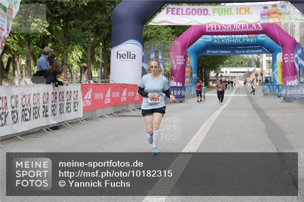 06.09.2026 - CURREX Alsterlauf Yannick Fuchs http://msf.ph/oto/10182315 06.09.2026 12:10:40 Ziel 1151 meine-sportfotos.de