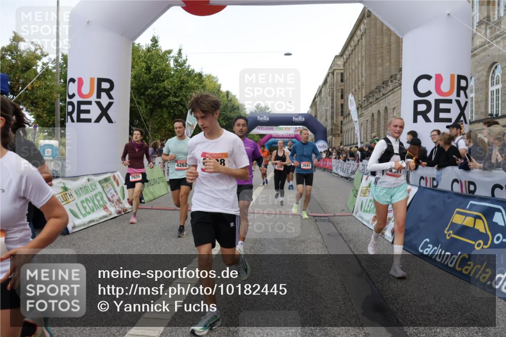 06.09.2026 - CURREX Alsterlauf Yannick Fuchs http://msf.ph/oto/10182445 06.09.2026 09:56:03 Ziel 2239, 2372, 2516, 2626, 2641, 2805, 3225, 3411, 3636, 3830, 4135, 4262, 4434, 4809, 5021, 5085, 5484, 6032, 6301, 6313, 8211, 8338 meine-sportfotos.de