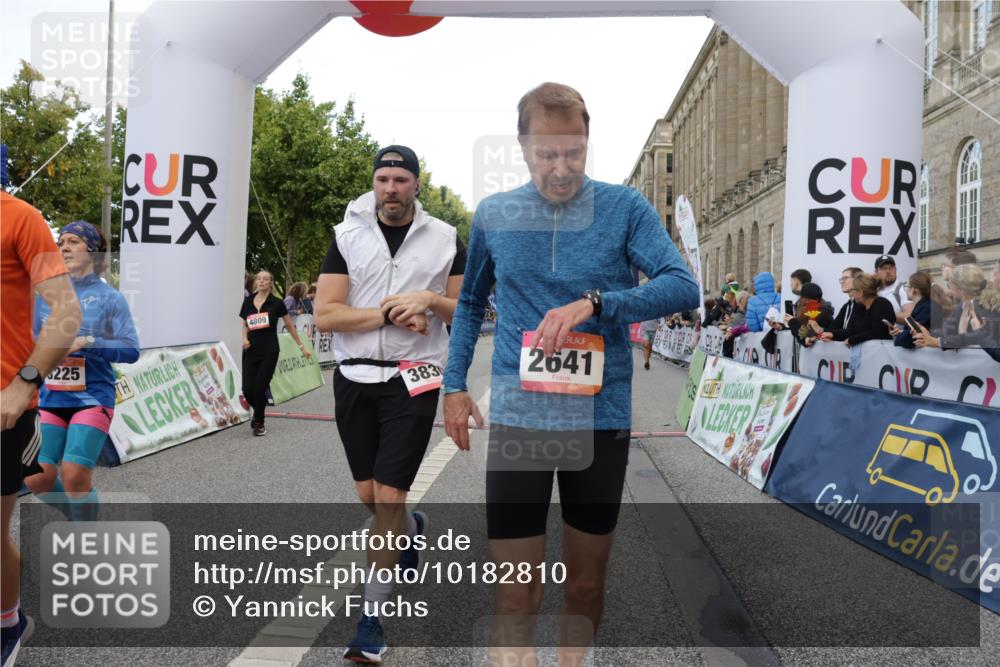 06.09.2026 - CURREX Alsterlauf Yannick Fuchs http://msf.ph/oto/10182810 06.09.2026 09:56:07 Ziel 2171, 2372, 2516, 2626, 2641, 2805, 3225, 3411, 3636, 3830, 4111, 4135, 4262, 4365, 4809, 5021, 5085, 5095, 5206, 6032, 6170, 6301, 6313, 8170, 8211, 8338 meine-sportfotos.de