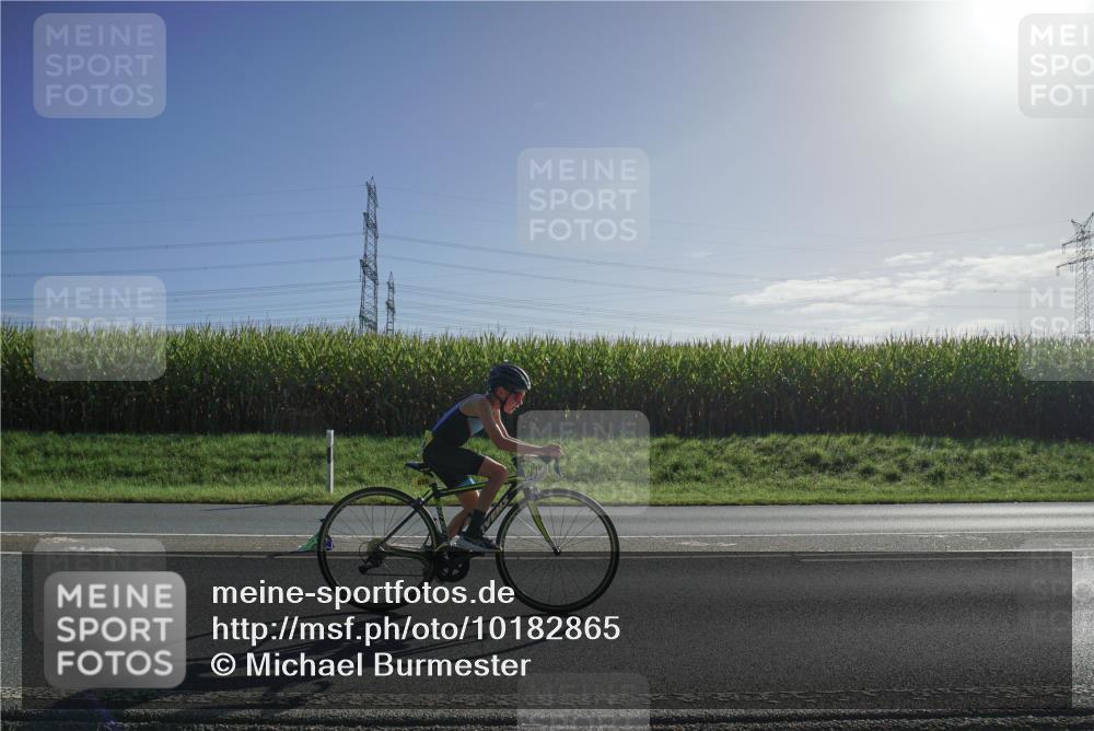 06.09.2026 - 20. Norderstedt Triathlon Michael Burmester http://msf.ph/oto/10182865 06.09.2026 09:36:42 Radfahren 626, 688 meine-sportfotos.de