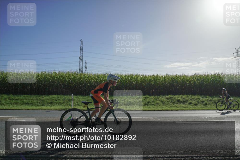 06.09.2026 - 20. Norderstedt Triathlon Michael Burmester http://msf.ph/oto/10182892 06.09.2026 09:37:17 Radfahren 651 meine-sportfotos.de