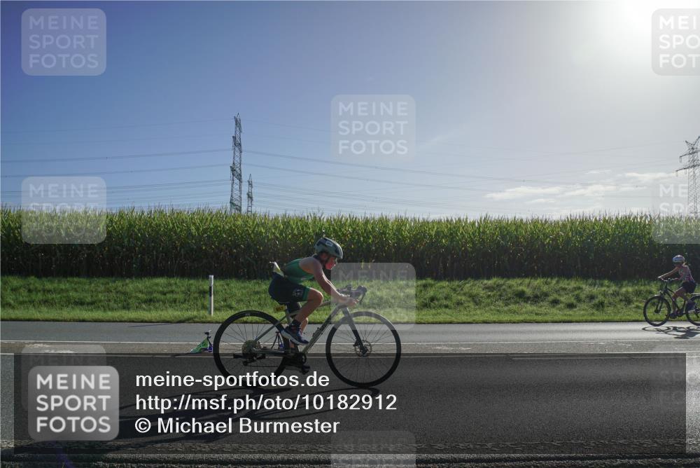 06.09.2026 - 20. Norderstedt Triathlon Michael Burmester http://msf.ph/oto/10182912 06.09.2026 09:37:42 Radfahren 621, 638, 655, 657 meine-sportfotos.de