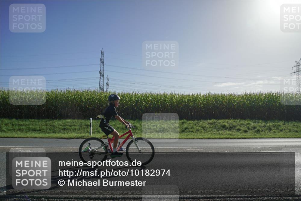 06.09.2026 - 20. Norderstedt Triathlon Michael Burmester http://msf.ph/oto/10182974 06.09.2026 09:38:28 Radfahren 607, 671 meine-sportfotos.de