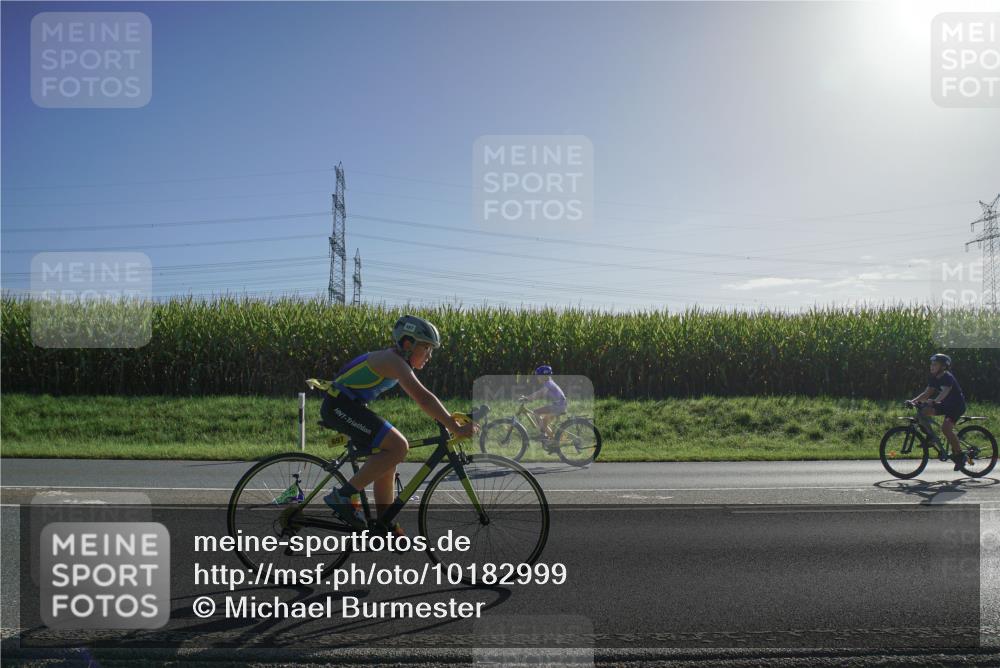 06.09.2026 - 20. Norderstedt Triathlon Michael Burmester http://msf.ph/oto/10182999 06.09.2026 09:38:56 Radfahren 611, 656, 673, 686, 697 meine-sportfotos.de