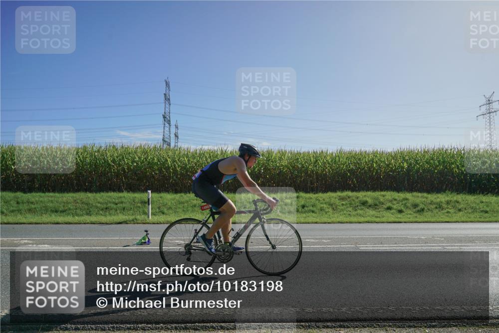 06.09.2026 - 20. Norderstedt Triathlon Michael Burmester http://msf.ph/oto/10183198 06.09.2026 10:27:30 Radfahren 1488 meine-sportfotos.de