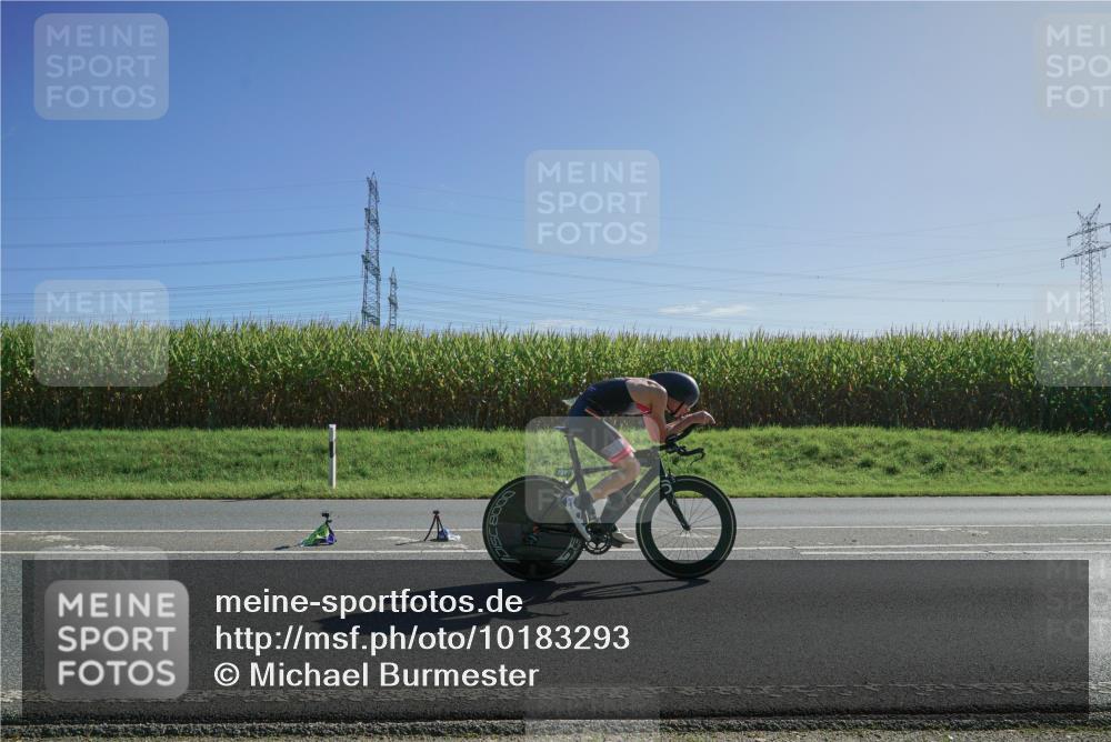 06.09.2026 - 20. Norderstedt Triathlon Michael Burmester http://msf.ph/oto/10183293 06.09.2026 10:33:09 Radfahren 737 meine-sportfotos.de