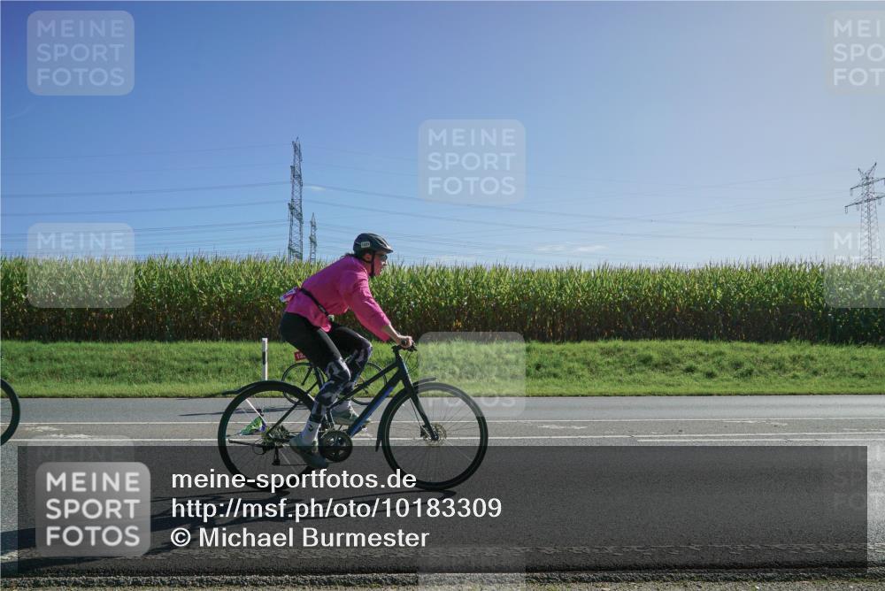 06.09.2026 - 20. Norderstedt Triathlon Michael Burmester http://msf.ph/oto/10183309 06.09.2026 10:33:31 Radfahren 735, 1227 meine-sportfotos.de