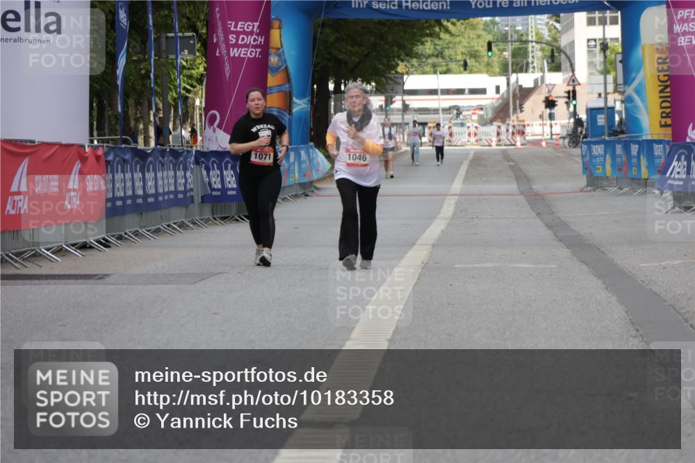 06.09.2026 - CURREX Alsterlauf Yannick Fuchs http://msf.ph/oto/10183358 06.09.2026 12:12:28 Ziel 1307 meine-sportfotos.de