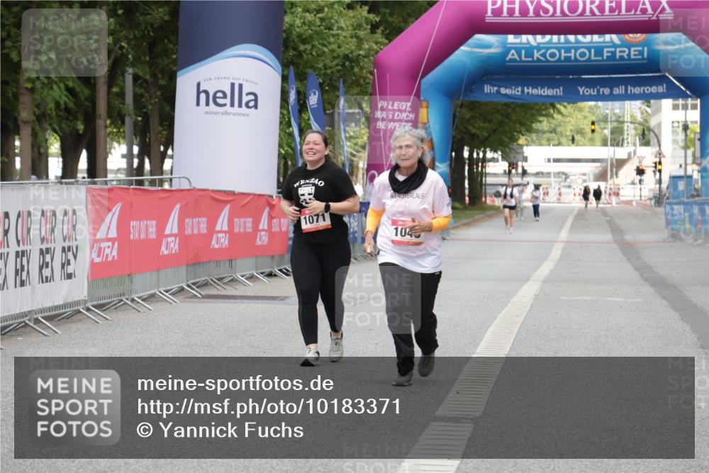 06.09.2026 - CURREX Alsterlauf Yannick Fuchs http://msf.ph/oto/10183371 06.09.2026 12:12:36 Ziel 1046 meine-sportfotos.de