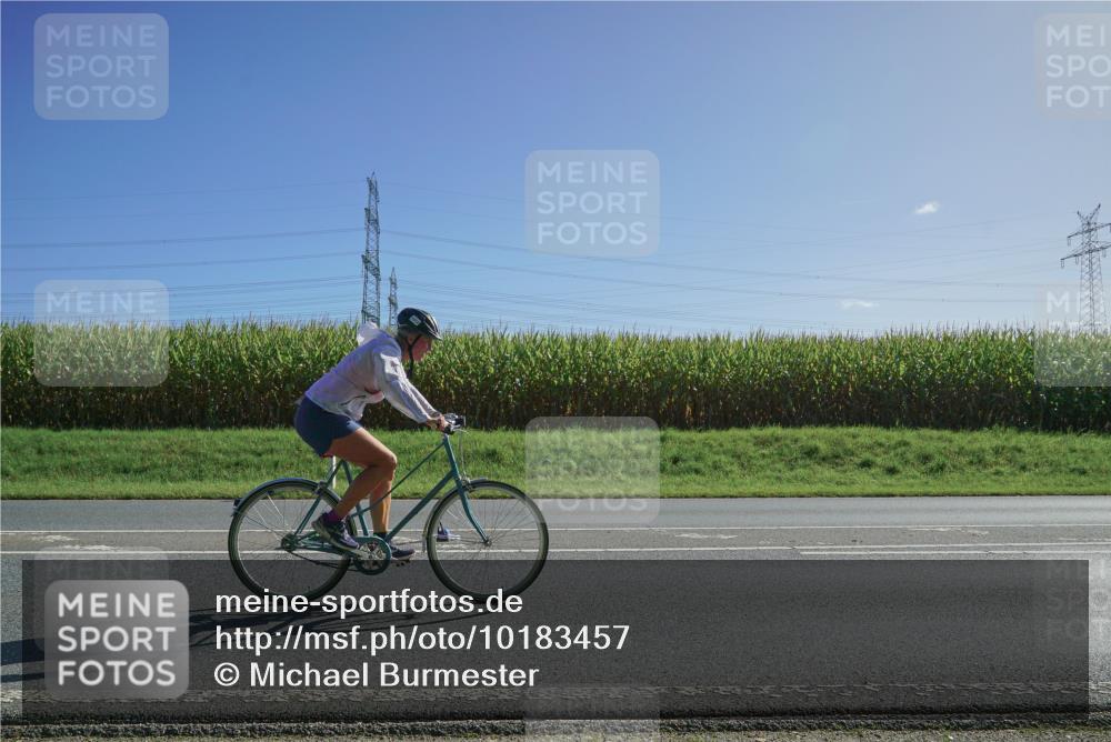 06.09.2026 - 20. Norderstedt Triathlon Michael Burmester http://msf.ph/oto/10183457 06.09.2026 10:37:27 Radfahren 1212 meine-sportfotos.de