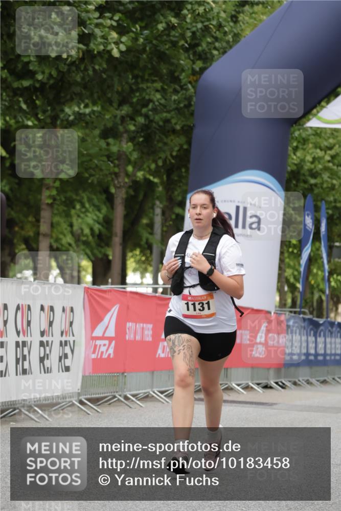 06.09.2026 - CURREX Alsterlauf Yannick Fuchs http://msf.ph/oto/10183458 06.09.2026 12:13:07 Ziel 1131 meine-sportfotos.de