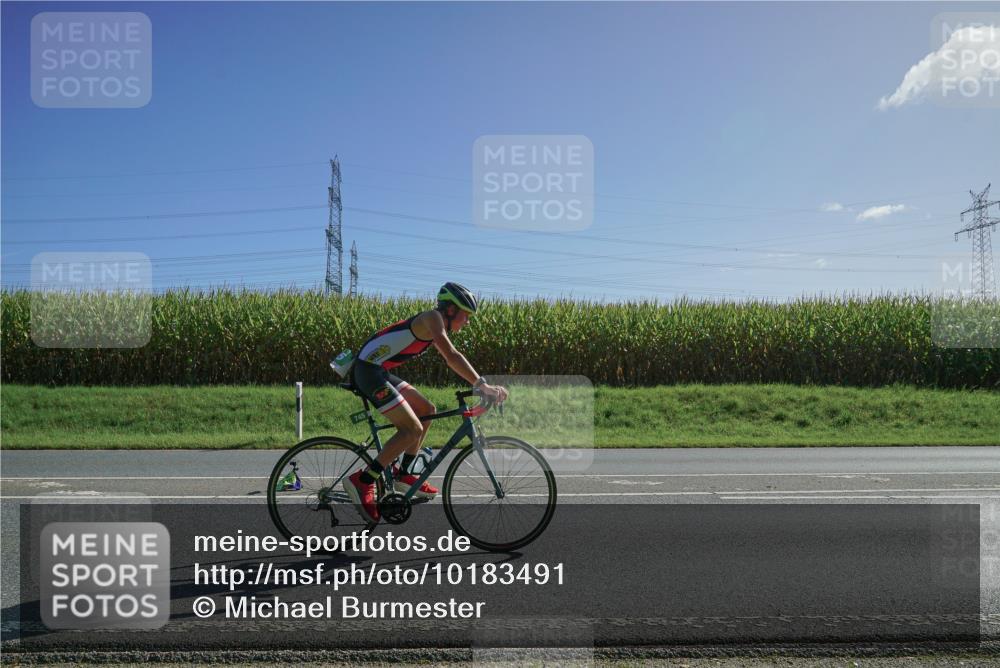 06.09.2026 - 20. Norderstedt Triathlon Michael Burmester http://msf.ph/oto/10183491 06.09.2026 10:39:20 Radfahren 720, 745 meine-sportfotos.de