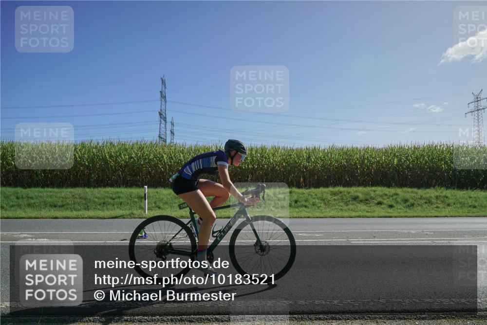 06.09.2026 - 20. Norderstedt Triathlon Michael Burmester http://msf.ph/oto/10183521 06.09.2026 10:40:06 Radfahren 748 meine-sportfotos.de