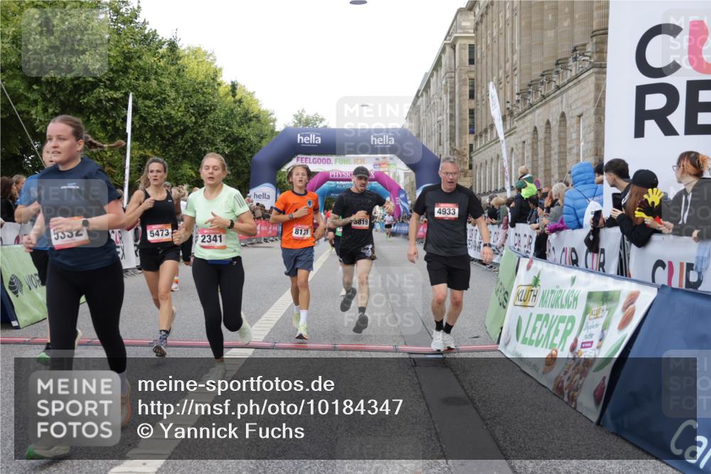 06.09.2026 - CURREX Alsterlauf Yannick Fuchs http://msf.ph/oto/10184347 06.09.2026 09:56:27 Ziel 2188, 2341, 2620, 3577, 4057, 4933, 5332, 5473, 5586, 5807, 5841, 8131, 8134 meine-sportfotos.de