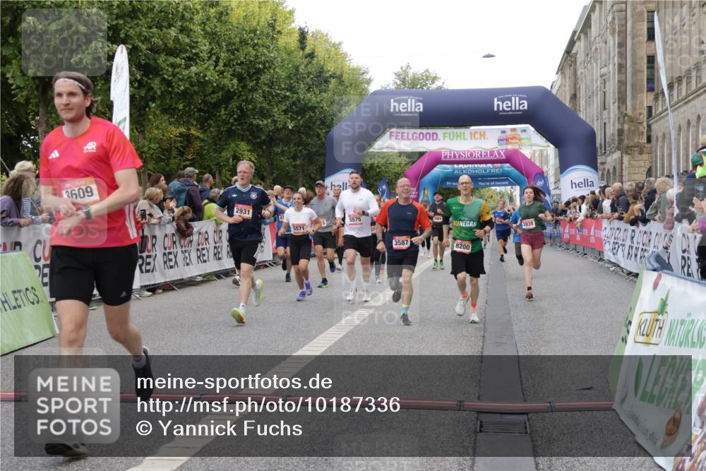 06.09.2026 - CURREX Alsterlauf Yannick Fuchs http://msf.ph/oto/10187336 06.09.2026 09:56:57 Ziel 2236, 2931, 3587, 3609, 3689, 3712, 3795, 4014, 4126, 4717, 4740, 5543, 5571, 5575, 5719, 5939, 5973, 6115, 8200 meine-sportfotos.de