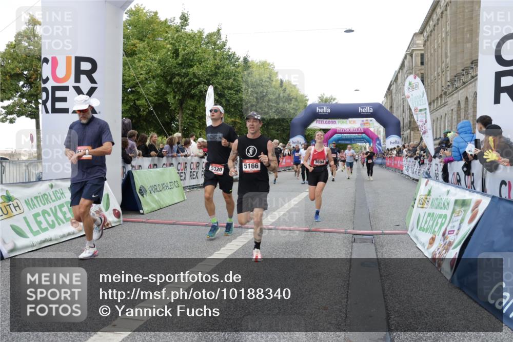 06.09.2026 - CURREX Alsterlauf Yannick Fuchs http://msf.ph/oto/10188340 06.09.2026 09:57:08 Ziel 2056, 2165, 2557, 2968, 3050, 3505, 3519, 3520, 3622, 3690, 3694, 3712, 3795, 4014, 4740, 4870, 5166, 5320, 5565, 5571, 6055, 6071, 6115, 6394, 8107, 8167 meine-sportfotos.de