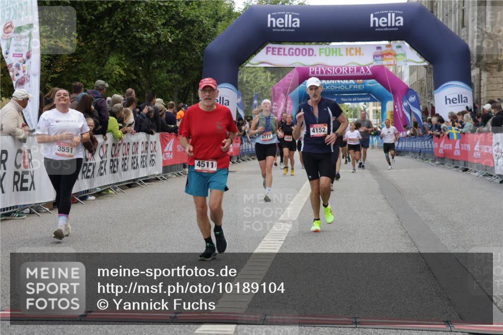 06.09.2026 - CURREX Alsterlauf Yannick Fuchs http://msf.ph/oto/10189104 06.09.2026 10:05:32 Ziel 2310, 3315, 3527, 3528, 3890, 4151, 4152, 4511, 5349, 5373, 5777 meine-sportfotos.de